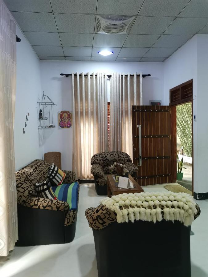 Peacock'S Paradise Safari Hostel 达瓦拉维 外观 照片
